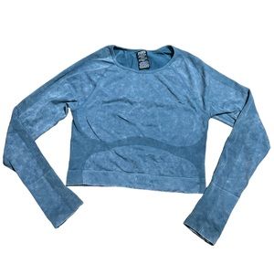 Victoria’s Secret Pink Medium Turquoise Seamless Long Sleeve Crop Top